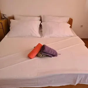 Jenifer Split